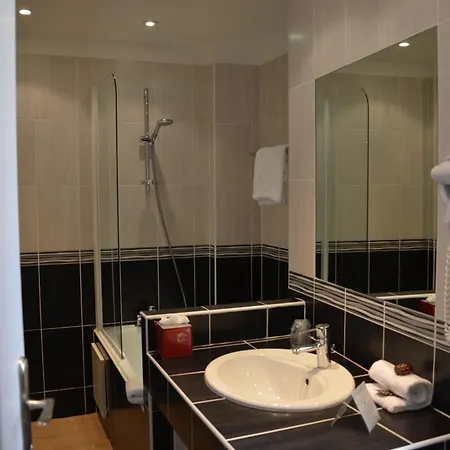 Otel Brit Confort Le Revest