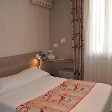 Brit Confort Le Revest 3* Sainte-Maxime