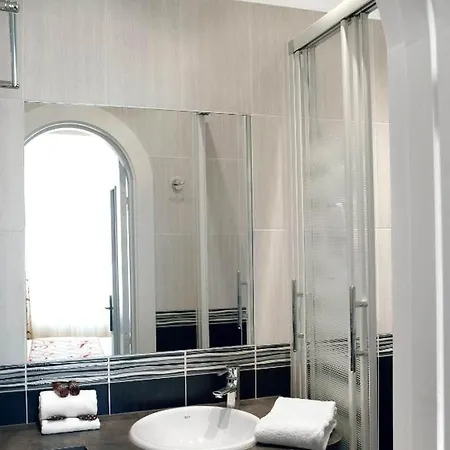 Brit Confort Le Revest Hotel Sainte-Maxime