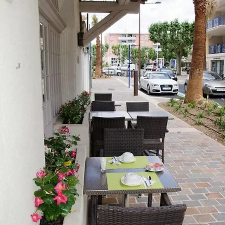 Brit Confort Le Revest Hotel