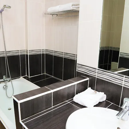Brit Confort Le Revest Hotel