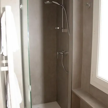 Hotel Brit Confort Le Revest Sainte-Maxime