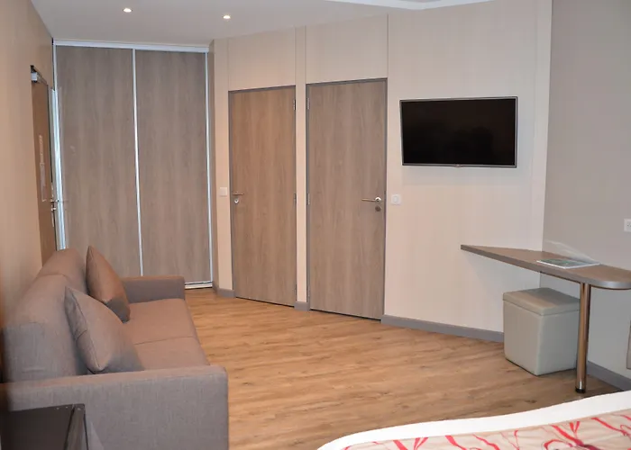 Brit Confort Le Revest 3*