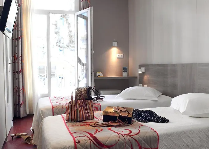 ホテル Brit Confort Le Revest