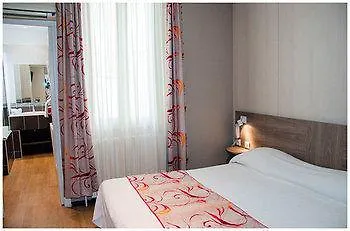 Brit Confort Le Revest 3* Sainte-Maxime